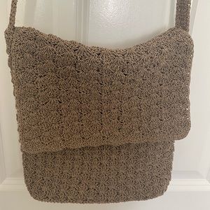 Vintage Women’s Macrame Crochet Crossbody Purse Bag Tan Taupe Zipper Flap Pocket